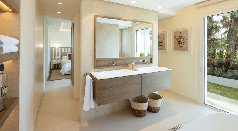 Photo of Glitz by the Sea