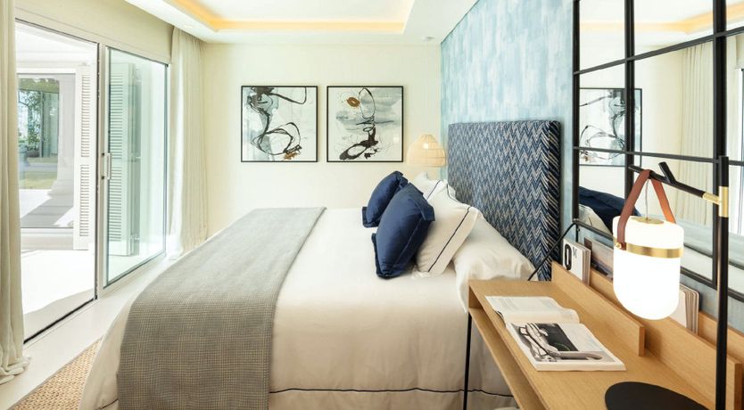 Photo of Glitz by the Sea