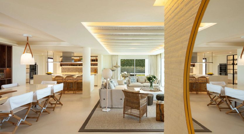 Photo of Glitz by the Sea