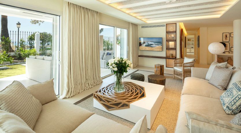 Photo of Glitz by the Sea