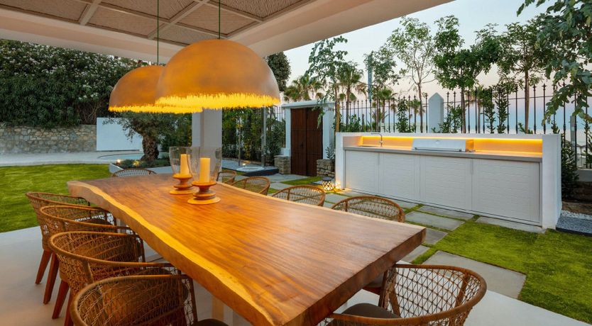 Photo of Glitz by the Sea