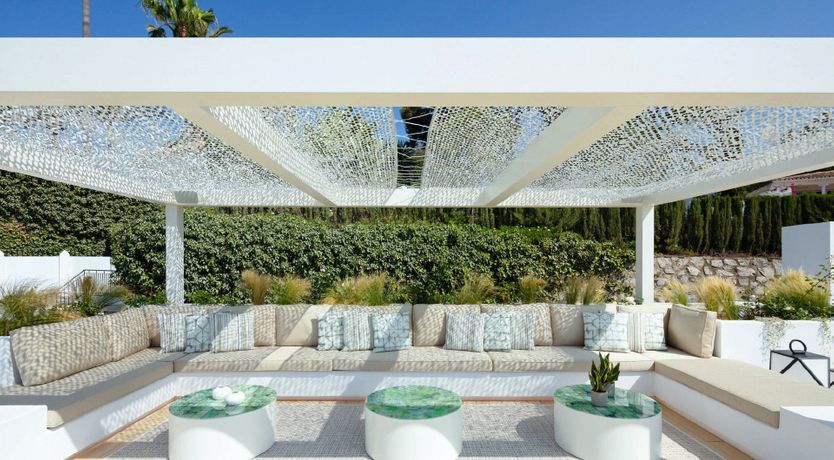 Photo of Glitz by the Sea