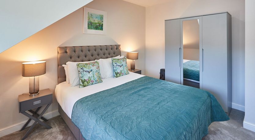 Photo of Mazarine Blue