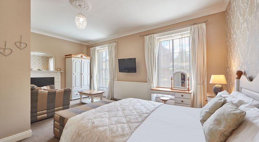 Photo of Georgian Grandeur