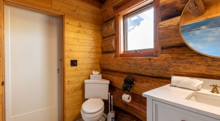 Photo of Finch Cabin