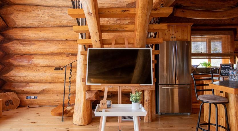 Photo of Finch Cabin