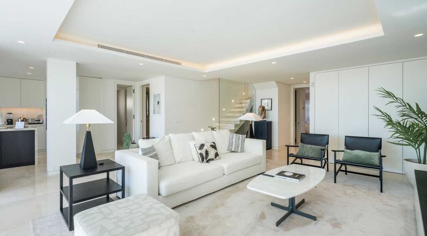 Photo of Palms & Deuces