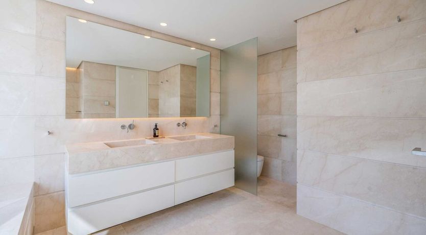 Photo of Palms & Deuces