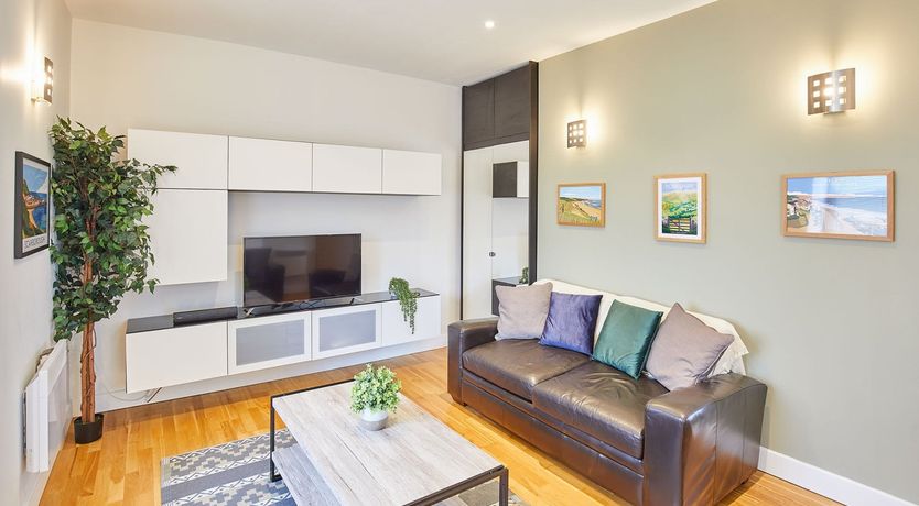 Photo of The Deck Above