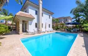 The Paralimni Suntrap Holiday Home
