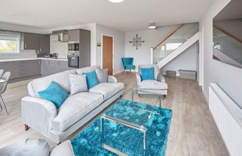 Teal Twist Holiday Cottage