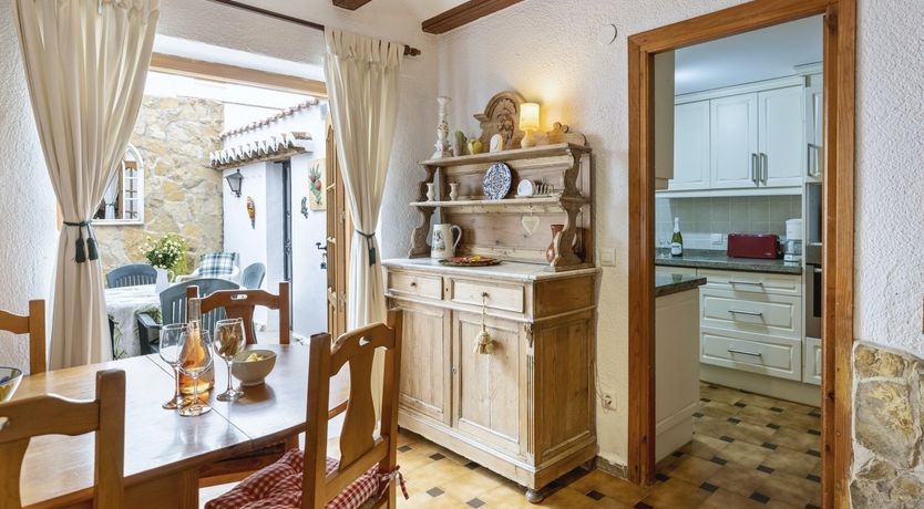 Photo of Arches & Awnings