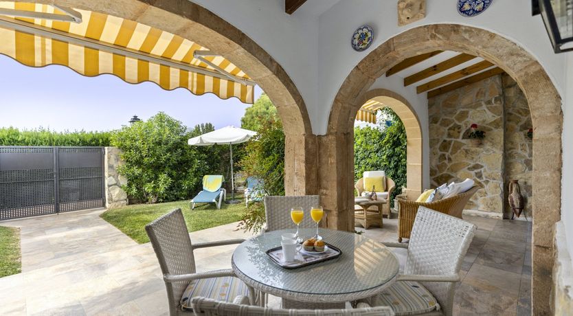 Photo of Arches & Awnings