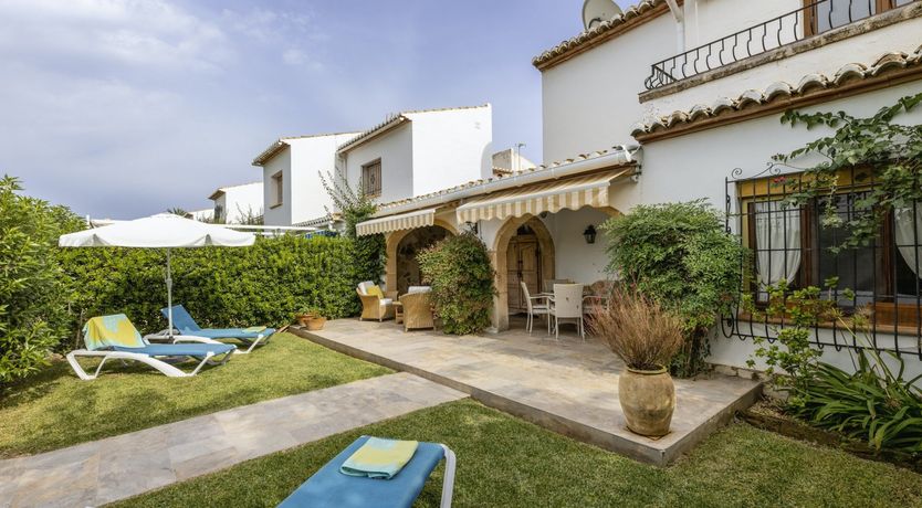 Photo of Arches & Awnings