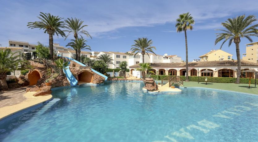 Photo of Arches & Awnings