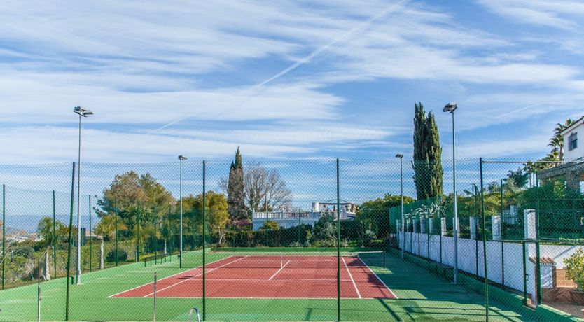 Photo of Orange Peel & Forest Green