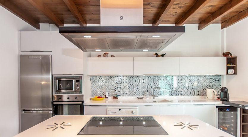 Photo of Orange Peel & Forest Green