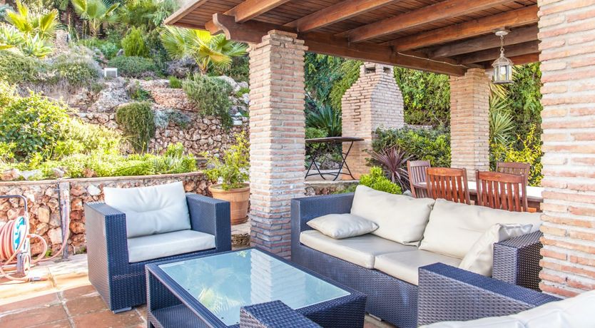 Photo of Orange Peel & Forest Green