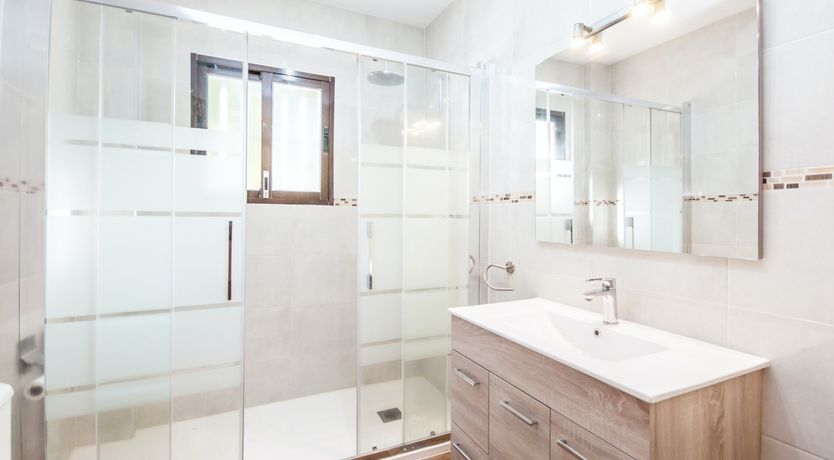 Photo of Orange Peel & Forest Green