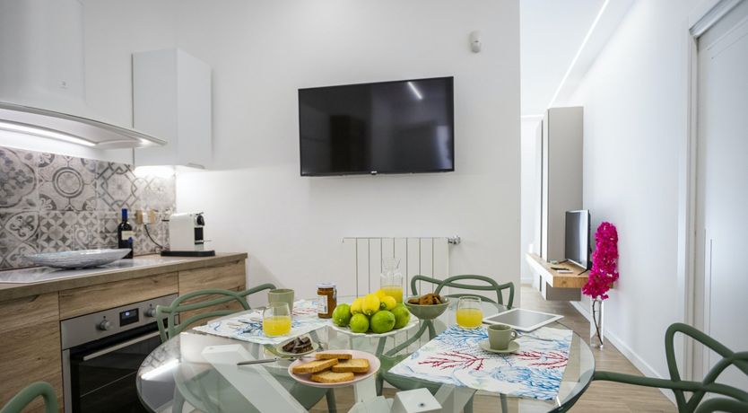 Photo of Kiss the Waves