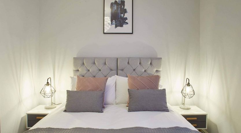 Photo of Shrinking Violet