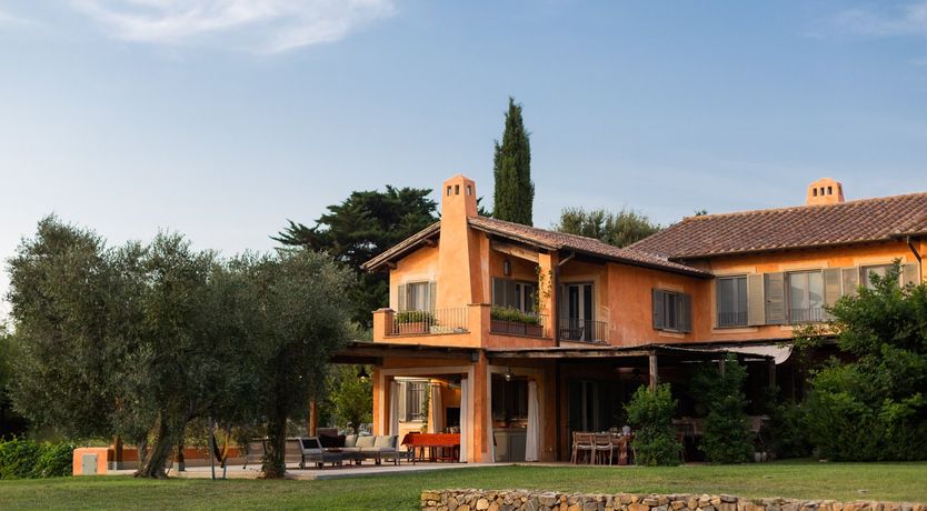 Photo of Pool Of Honey