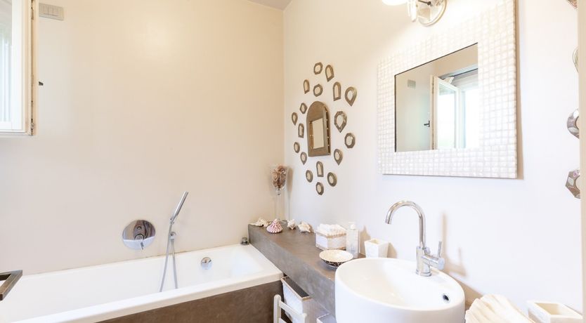 Photo of Pool Of Honey