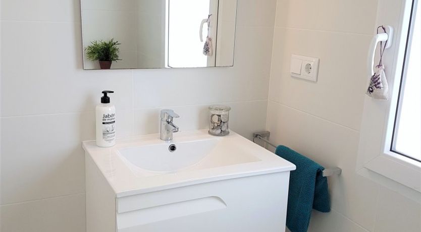 Photo of Tiles, Turquoise & Tunes