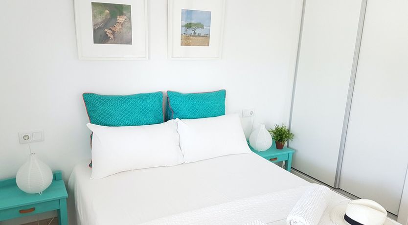 Photo of Tiles, Turquoise & Tunes