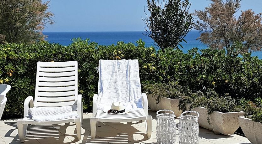 Photo of Tiles, Turquoise & Tunes