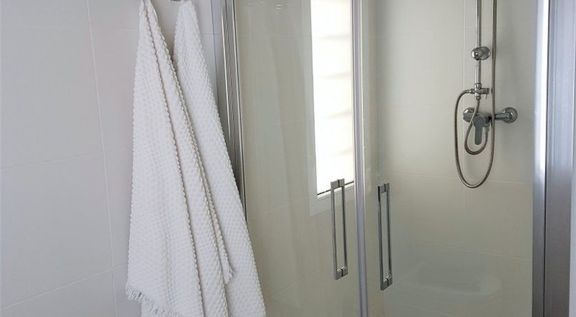 Photo of Tiles, Turquoise & Tunes