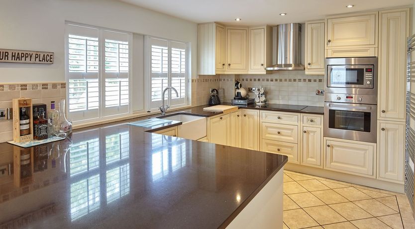 Photo of Wisteria Lane