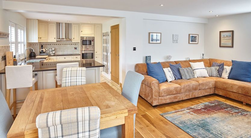 Photo of Wisteria Lane