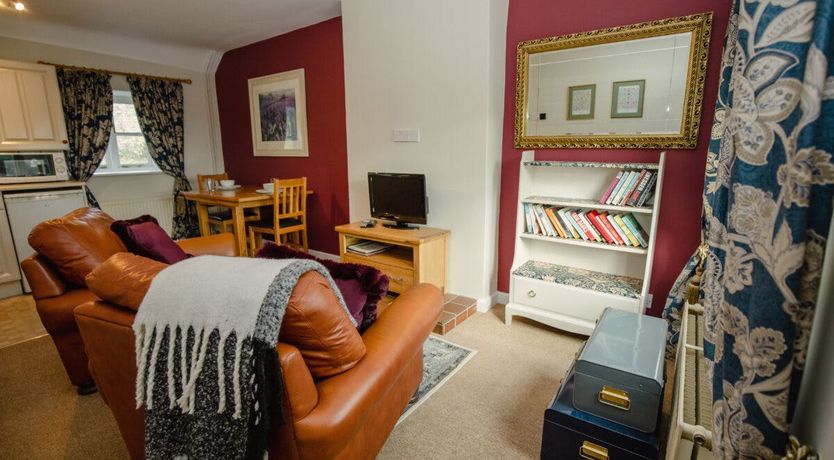 Photo of Eight Maids a Milking