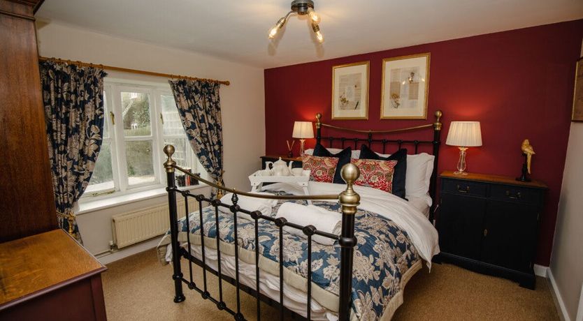 Photo of Eight Maids a Milking