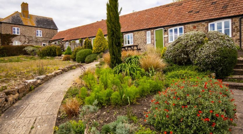 Photo of Eight Maids a Milking