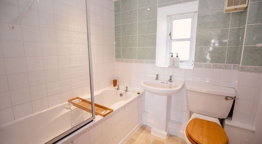 Photo of Eight Maids a Milking