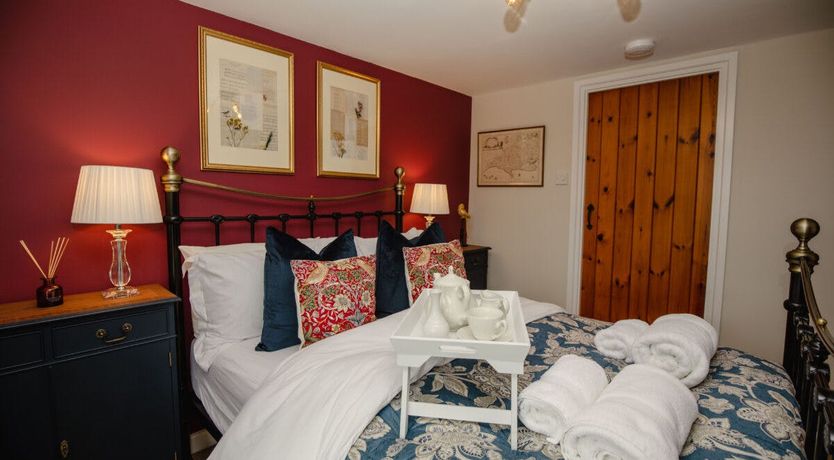 Photo of Eight Maids a Milking