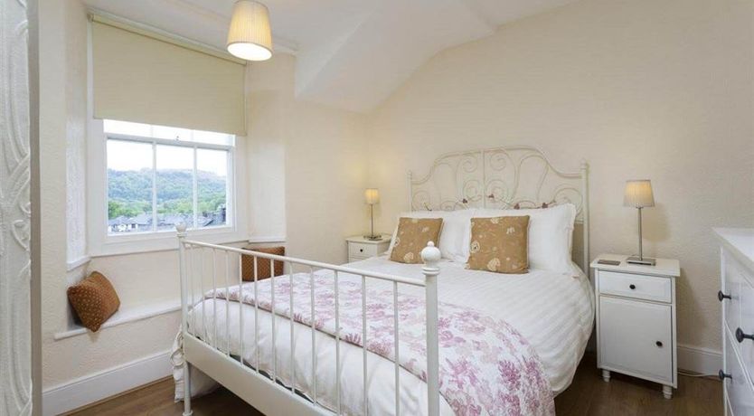 Photo of Luke's Hoose