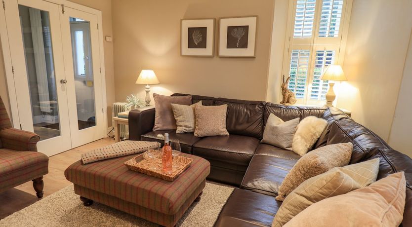 Photo of Honeywood House