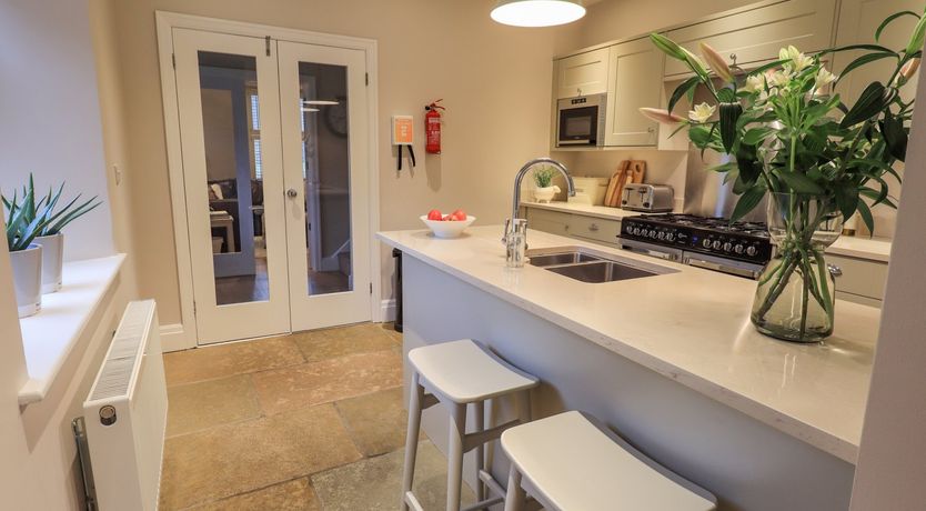 Photo of Honeywood House