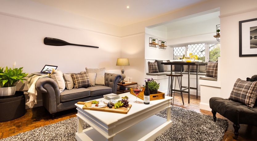 Photo of Lexington House