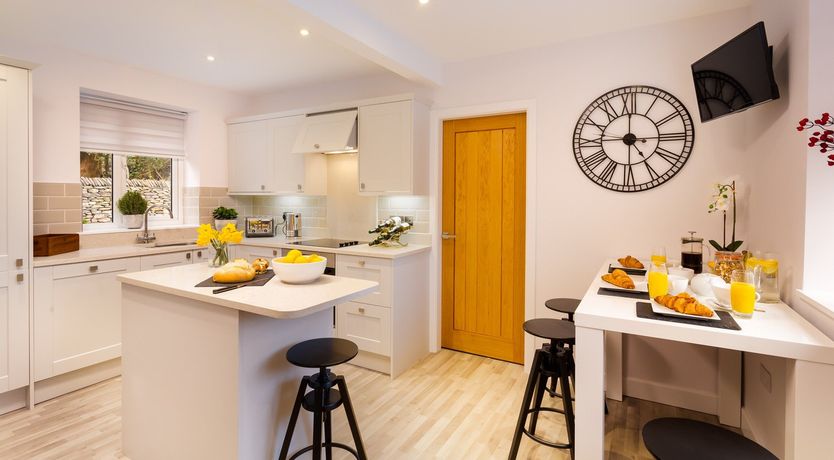 Photo of Lexington House