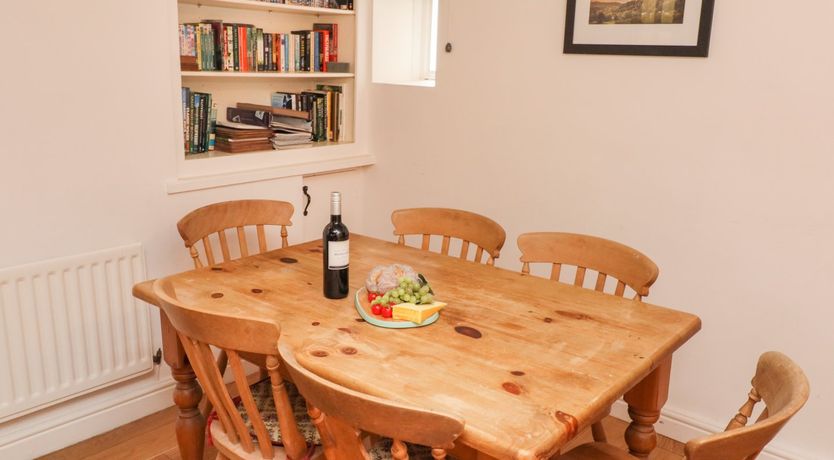 Photo of Weir Cottage