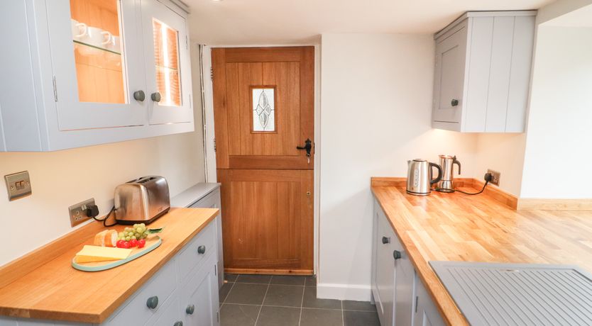 Photo of Weir Cottage