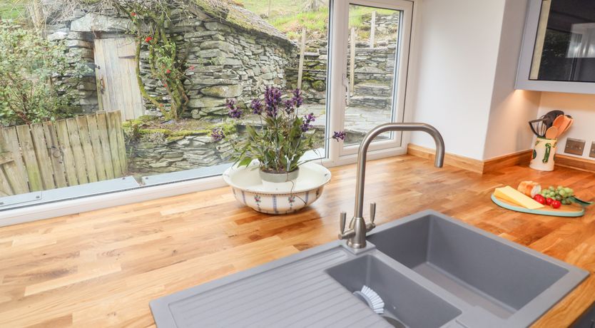 Photo of Weir Cottage