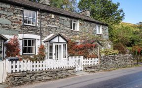 Photo of Weir Cottage