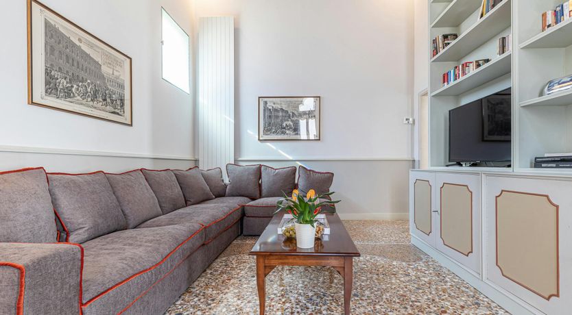 Photo of That's Venetian Life