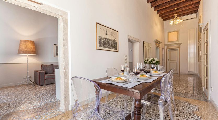 Photo of That's Venetian Life