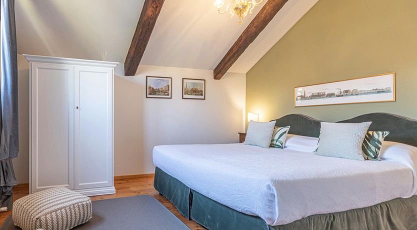 Photo of That's Venetian Life